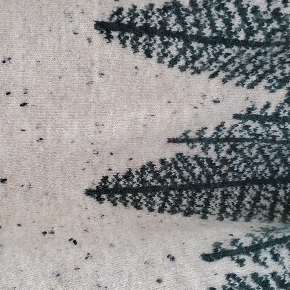 Mens sweater with woodland design. M - Picture 6 of 6